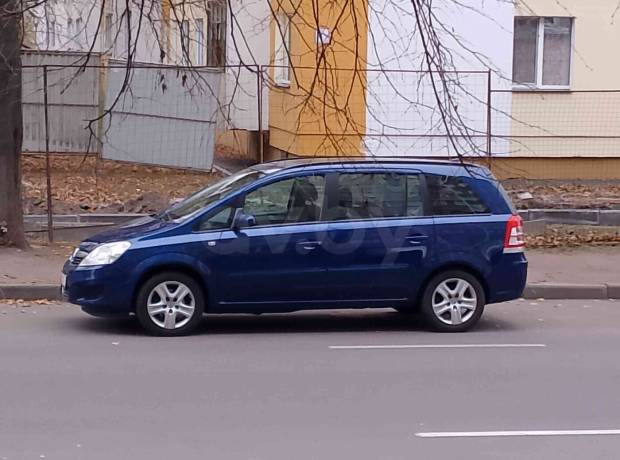 Opel Zafira B Рестайлинг