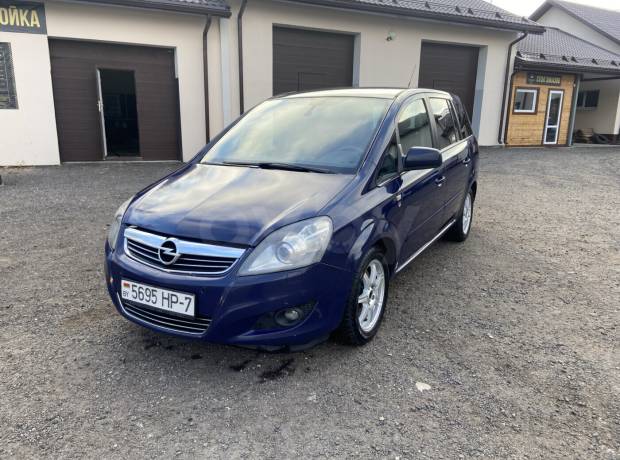 Opel Zafira B Рестайлинг