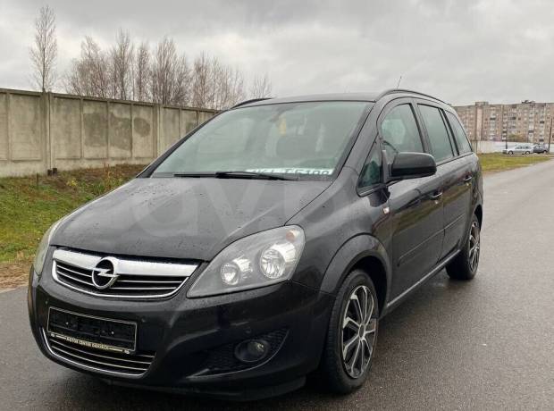 Opel Zafira B Рестайлинг