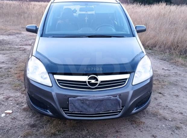 Opel Zafira B Рестайлинг