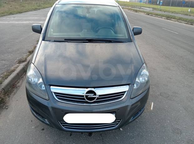 Opel Zafira B Рестайлинг