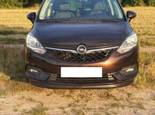 Opel Zafira C  Рестайлинг, 2017, пробег 252120 км