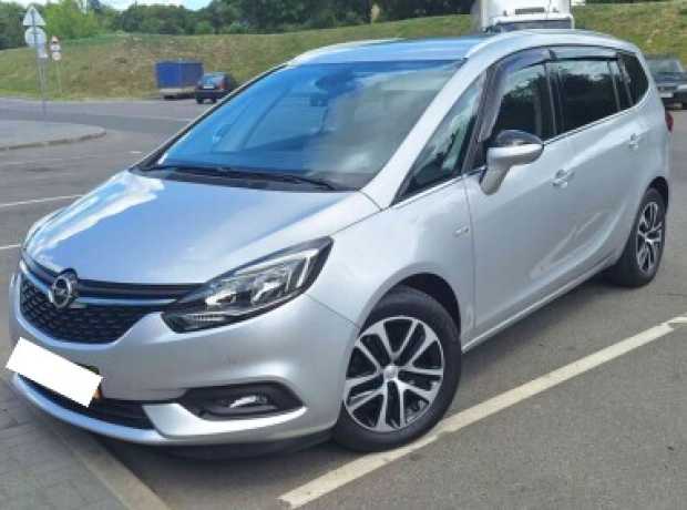 Opel Zafira C  Рестайлинг, 2018, пробег 200000 км