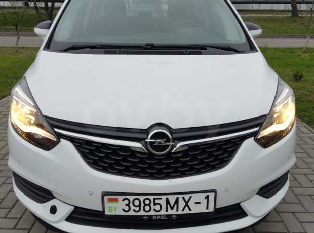Opel Zafira C Рестайлинг