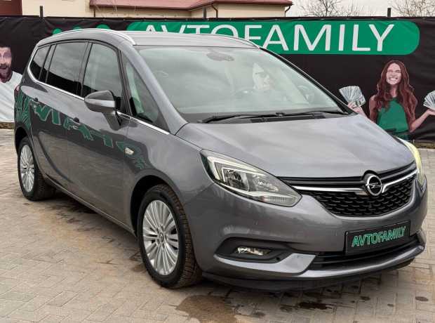 Opel Zafira C Рестайлинг