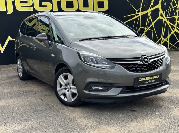 Opel Zafira C Рестайлинг