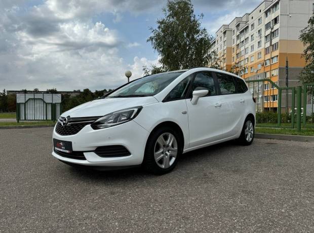 Opel Zafira C Рестайлинг