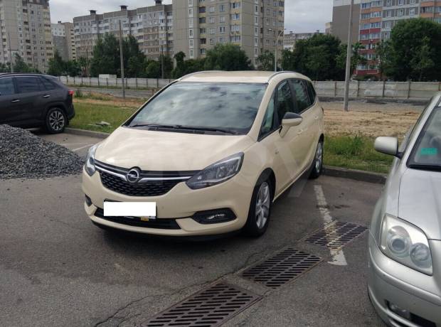 Opel Zafira C Рестайлинг