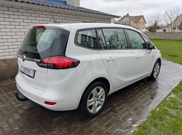 Opel Zafira C Рестайлинг