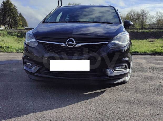 Opel Zafira C Рестайлинг