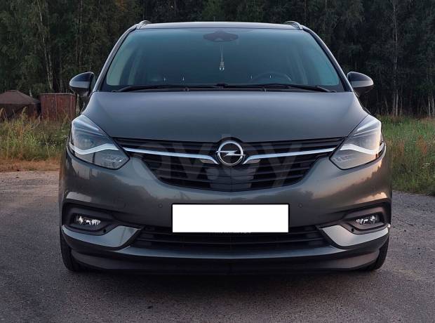 Opel Zafira C Рестайлинг