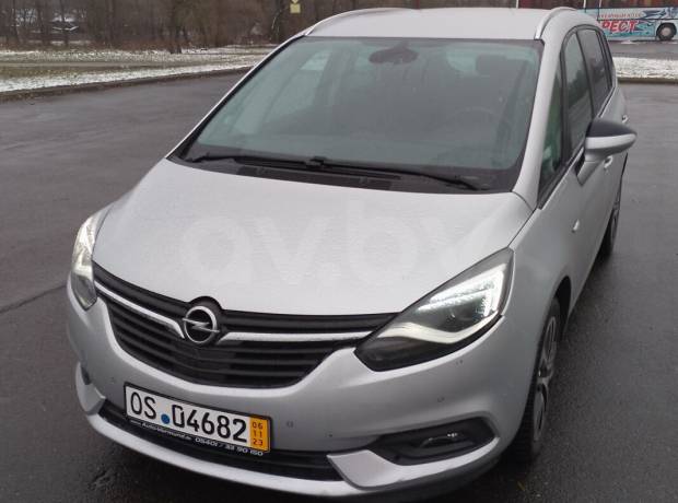 Opel Zafira C Рестайлинг