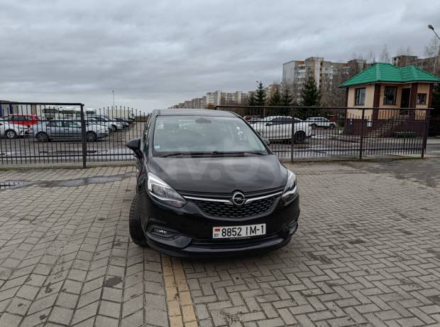 Opel Zafira C Рестайлинг