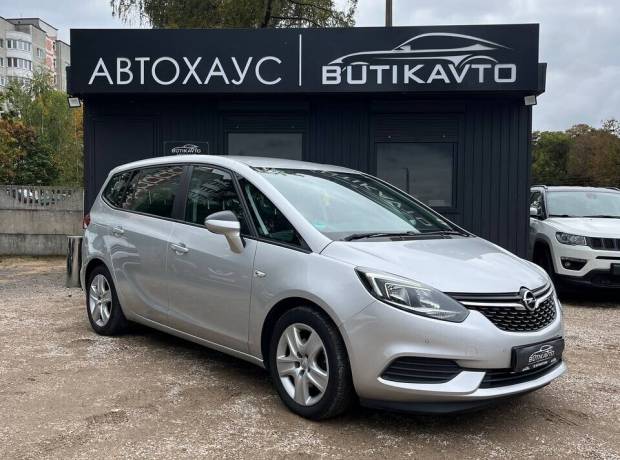 Opel Zafira C Рестайлинг