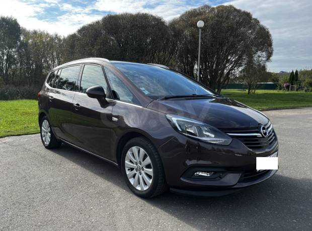 Opel Zafira C Рестайлинг