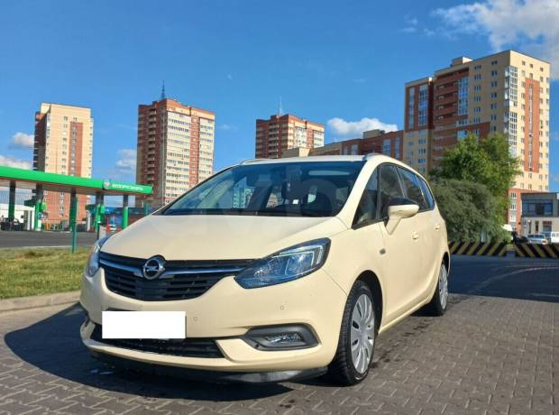 Opel Zafira C Рестайлинг