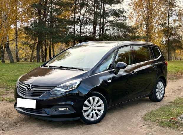 Opel Zafira C Рестайлинг