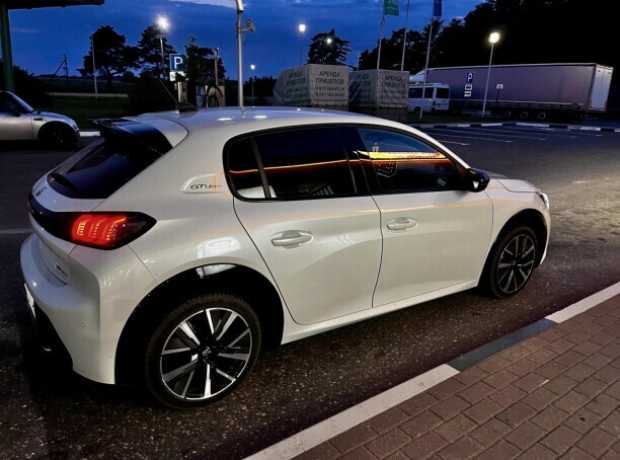 Peugeot 208 II, 2020, пробег 70000 км