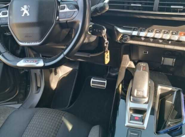 Peugeot 3008 II, 2018, пробег 137000 км