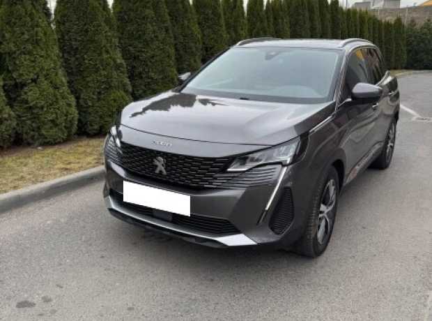 Peugeot 3008 II  Рестайлинг, 2021, пробег 180000 км