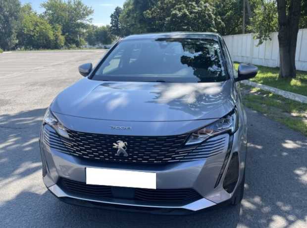 Peugeot 3008 II Рестайлинг, 2021, пробег 88300 км Peugeot 3008 II Рестайлинг, 2021, пробег 88300 км