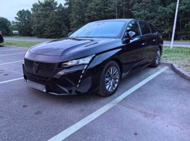 Peugeot 308 III, 2022, пробег 118000 км