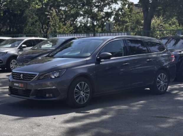 Peugeot 308 T9  Рестайлинг, 2020, пробег 129616 км