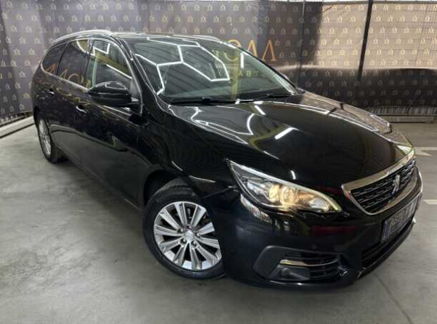 Peugeot 308 T9  Рестайлинг, 2020, пробег 151150 км
