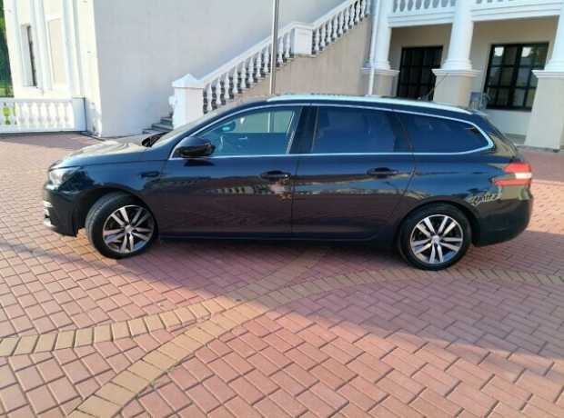 Peugeot 308 T9  Рестайлинг, 2020, пробег 188000 км