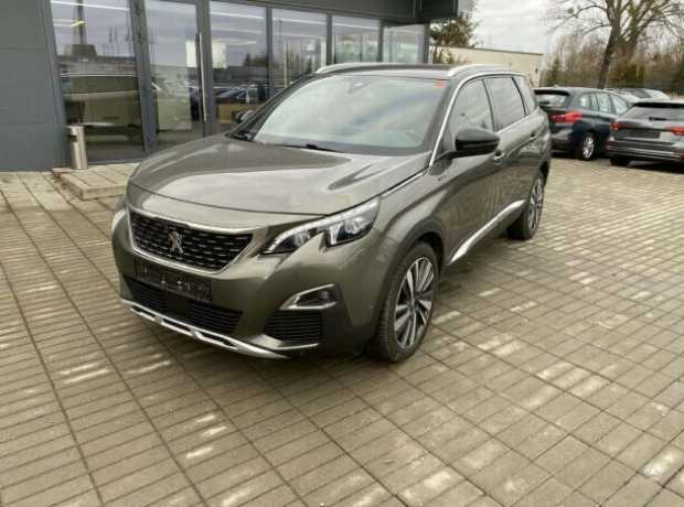 Peugeot 5008 II, 2018, пробег 215000 км