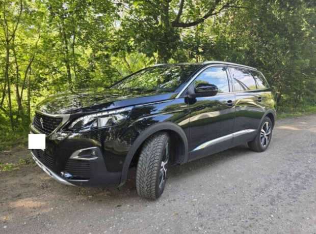 Peugeot 5008 II, 2019, пробег 141000 км Peugeot 5008 II, 2019, пробег 141000 км