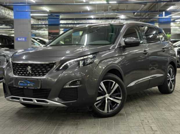 Peugeot 5008 II, 2019, пробег 202821 км