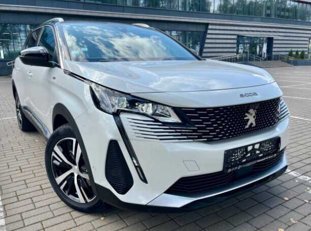 Peugeot 5008 II  Рестайлинг, 2021, пробег 111890 км