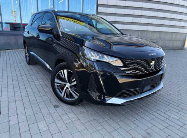 Peugeot 5008 II Рестайлинг, 2021, пробег 130179 км Peugeot 5008 II Рестайлинг, 2021, пробег 130179 км