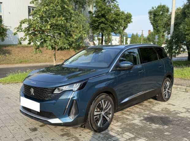 Peugeot 5008 II  Рестайлинг, 2021, пробег 131000 км