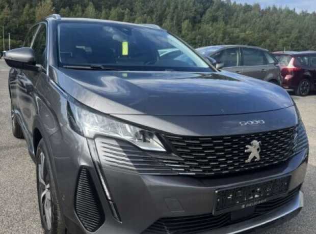 Peugeot 5008 II  Рестайлинг, 2021, пробег 145000 км