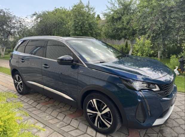 Peugeot 5008 II  Рестайлинг, 2021, пробег 155000 км
