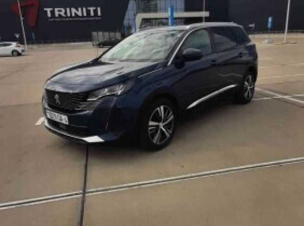 Peugeot 5008 II  Рестайлинг, 2021, пробег 200500 км