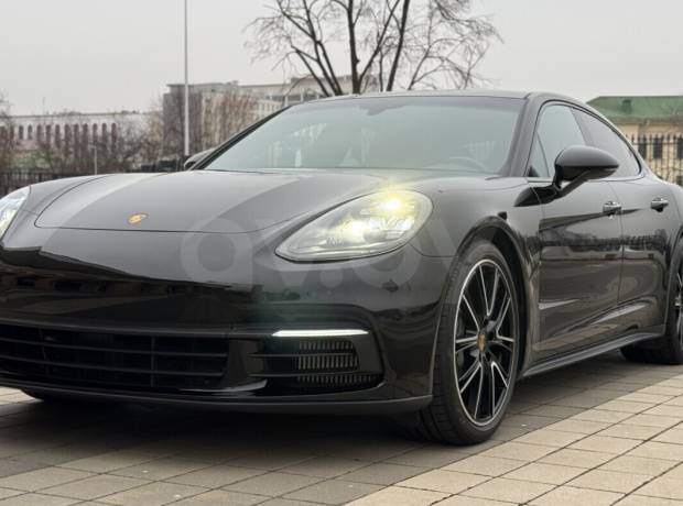 Porsche Panamera 971