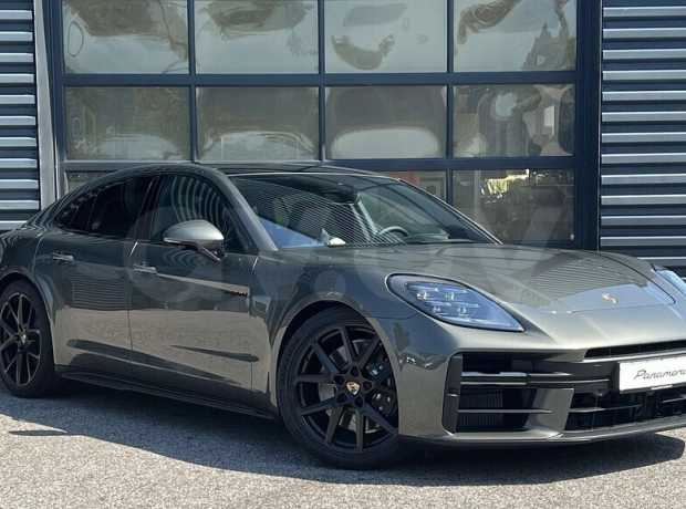 Porsche Panamera 972