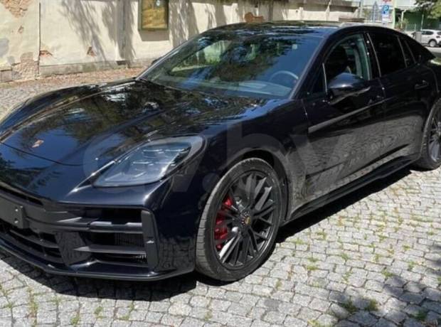 Porsche Panamera 972