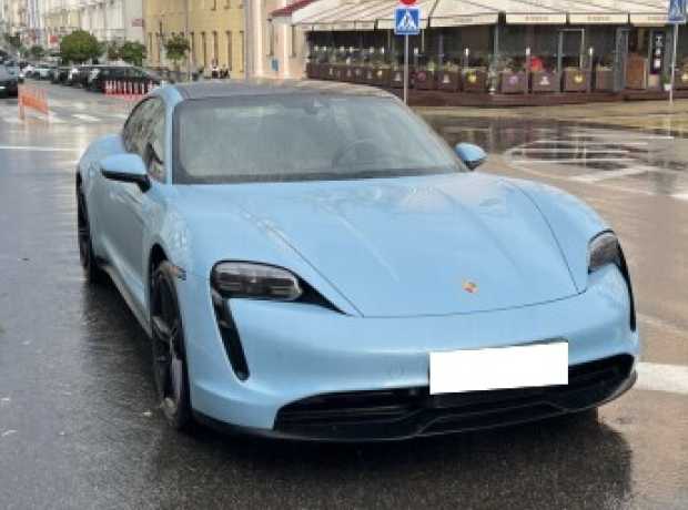 Porsche Taycan , 2021, пробег 17150 км