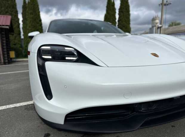 Porsche Taycan , 2021, пробег 40000 км