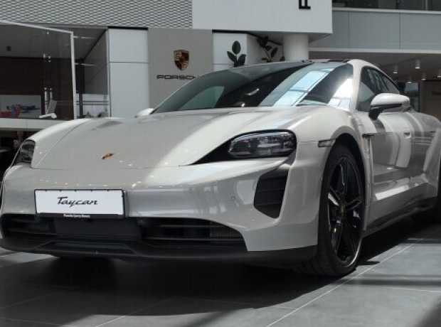 Porsche Taycan , 2022, пробег 89941 км