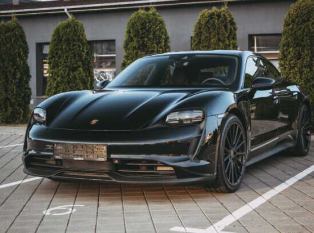Porsche Taycan , 2023, пробег 3096 км