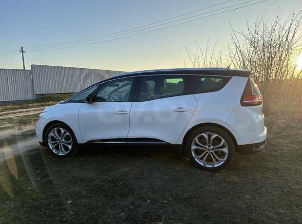 Renault Grand Scenic IV
