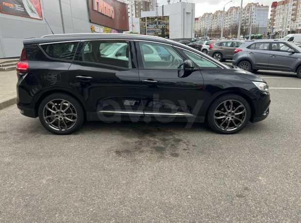 Renault Grand Scenic IV