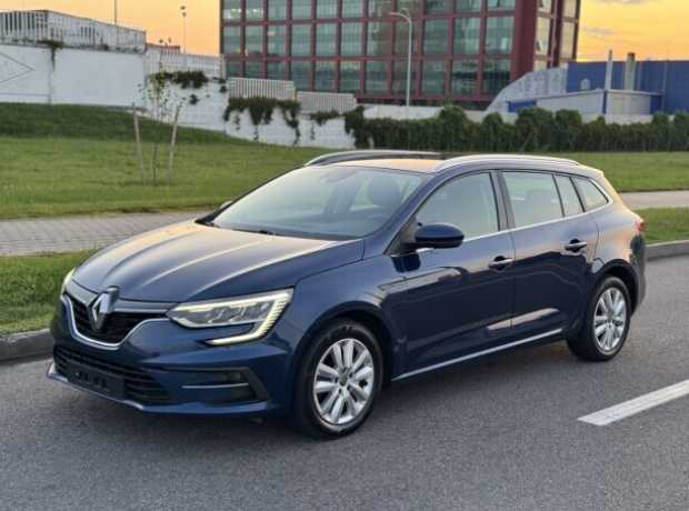 Renault Megane IV Рестайлинг, 2021, пробег 142000 км Renault Megane IV Рестайлинг, 2021, пробег 142000 км