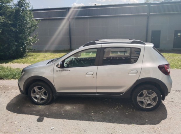 Renault Sandero Stepway II  Рестайлинг, 2022, пробег 23100 км