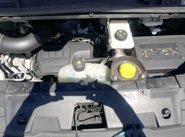 Renault Trafic III, 2016, пробег 180000 км